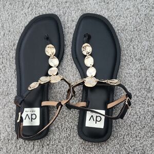 NWT - DV by Dolce Vita "Jaime" Sandals